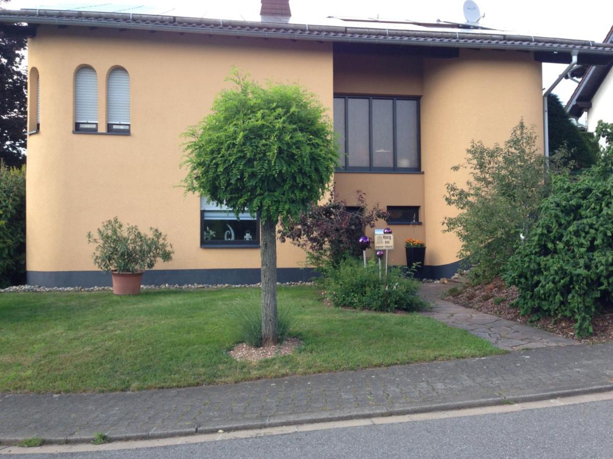 Ferienwohnung Haus Angela Gudesweiler エクステリア 写真
